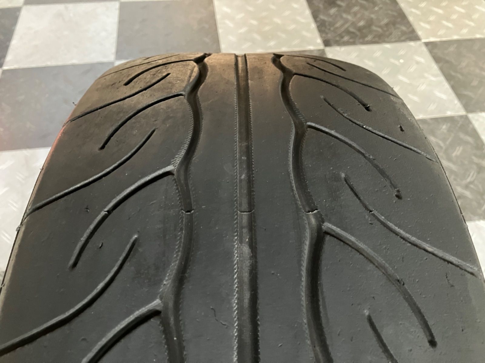 送料込み］YOKOHAMA ADVAN NEOVA AD08R ヨコハマ アドバン ネオバ AD08R 215/45R17 87W 中古タイヤ2本 -  メルカリ