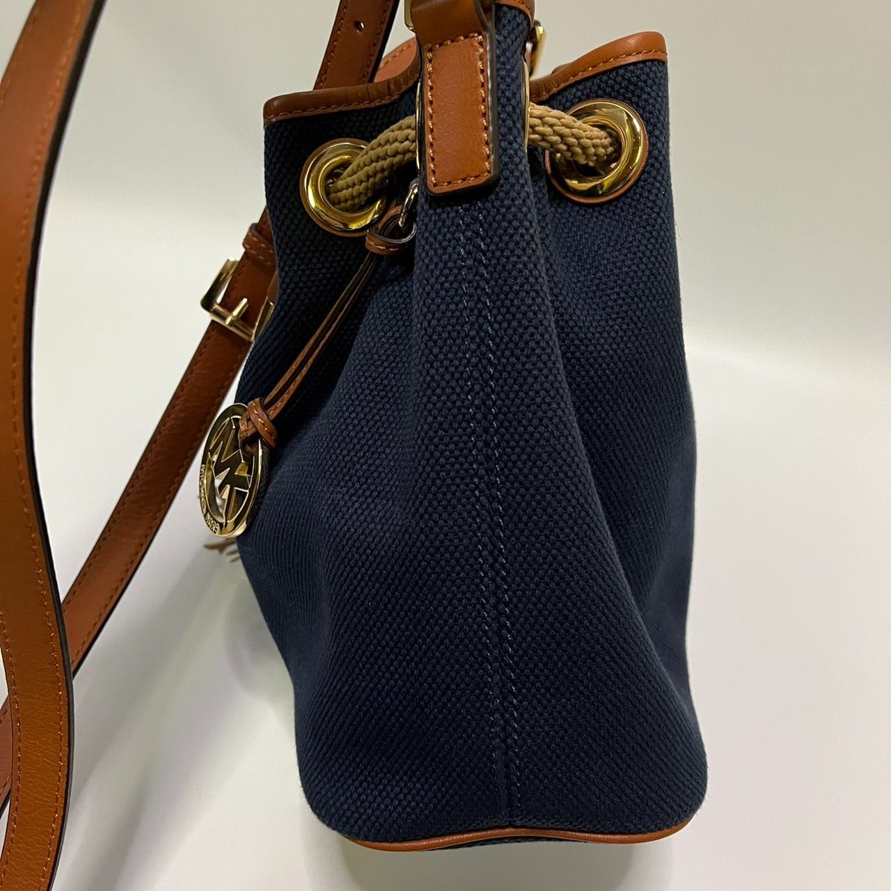 極美品】MichaelKors マイケルコース 巾着ショルダーバッグ