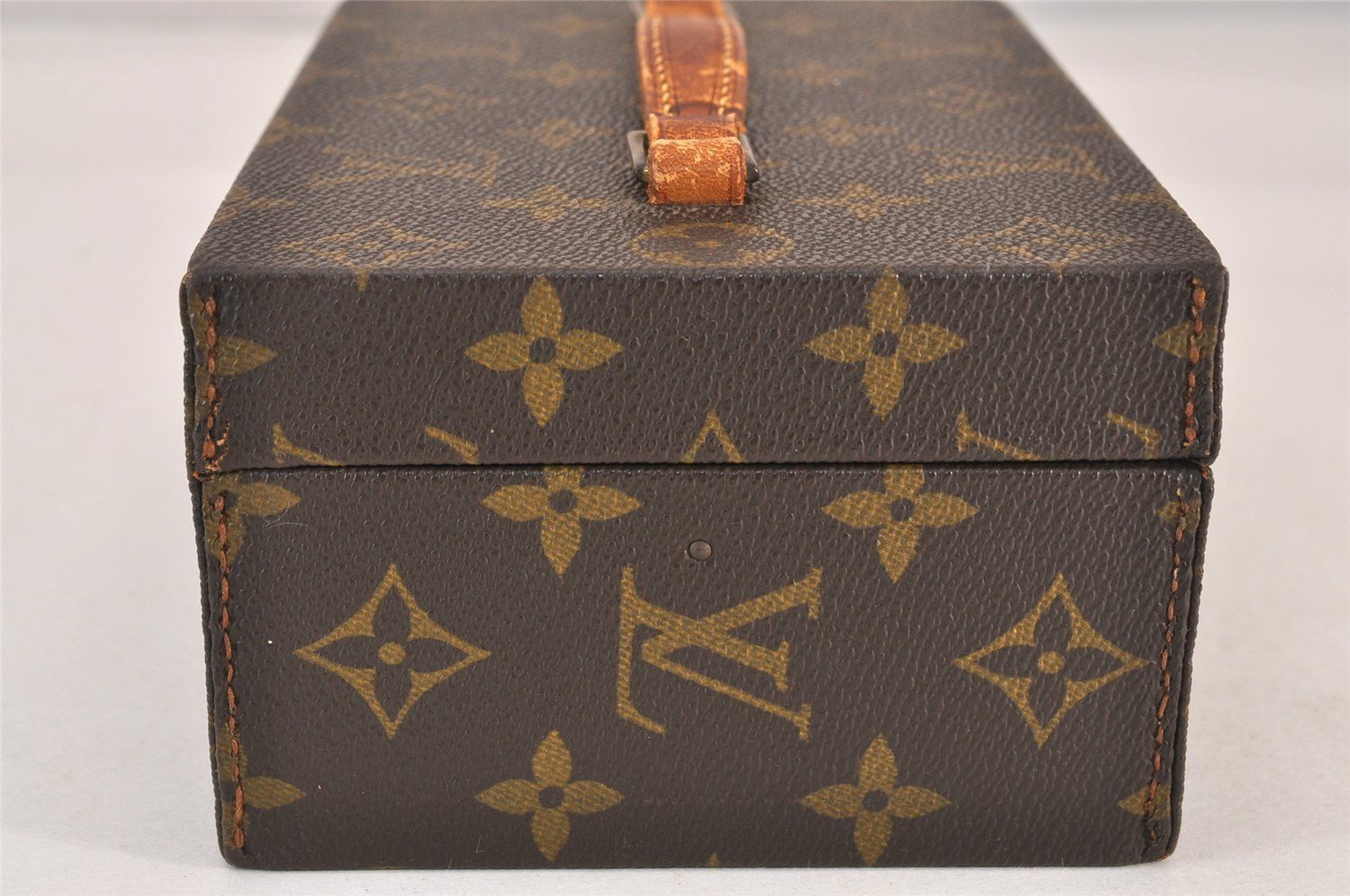 LOUIS VUITTON ルイヴィトン モノグラム ボワットアトゥー
