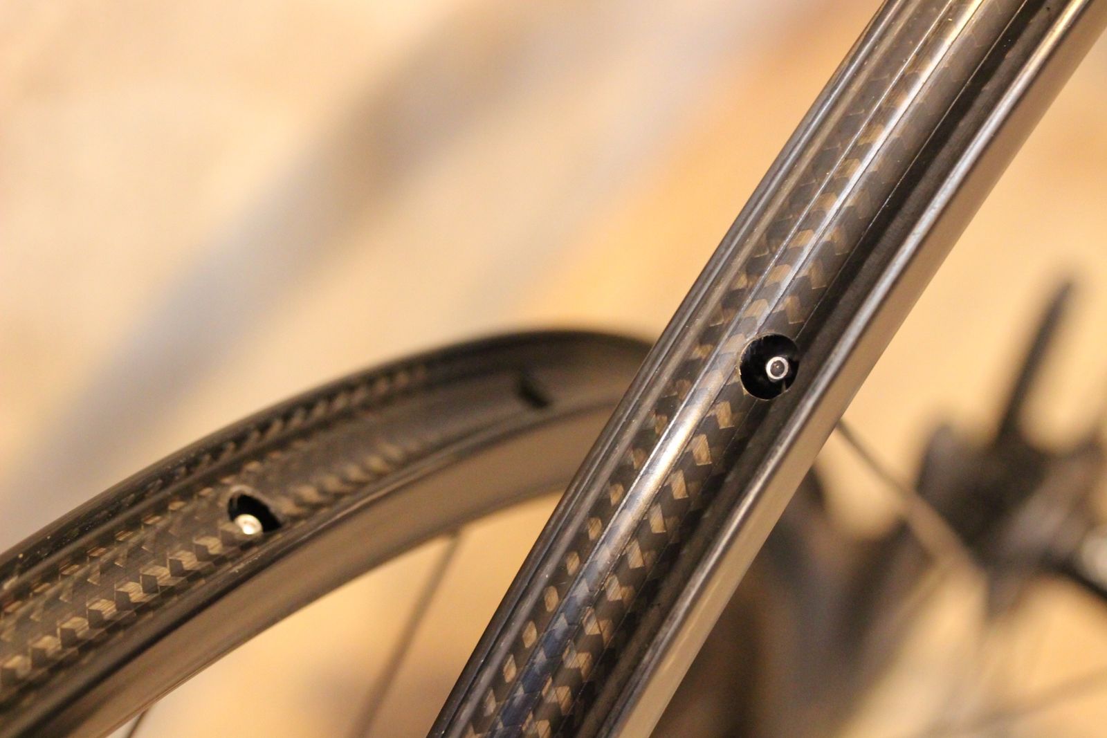 チューブレスレディ