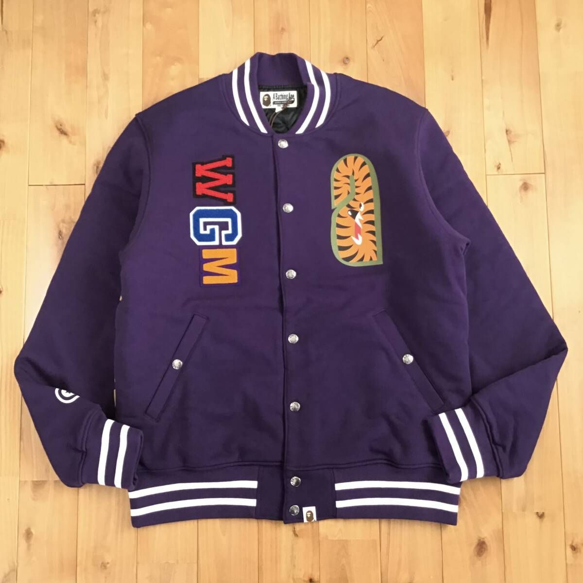☆新品☆ SHARK SWEAT VARSITY JACKET Lサイズ a bathing ape ☆新品☆ SHARK SWEAT VARSITY JACKET Lサイズ a bathing ape