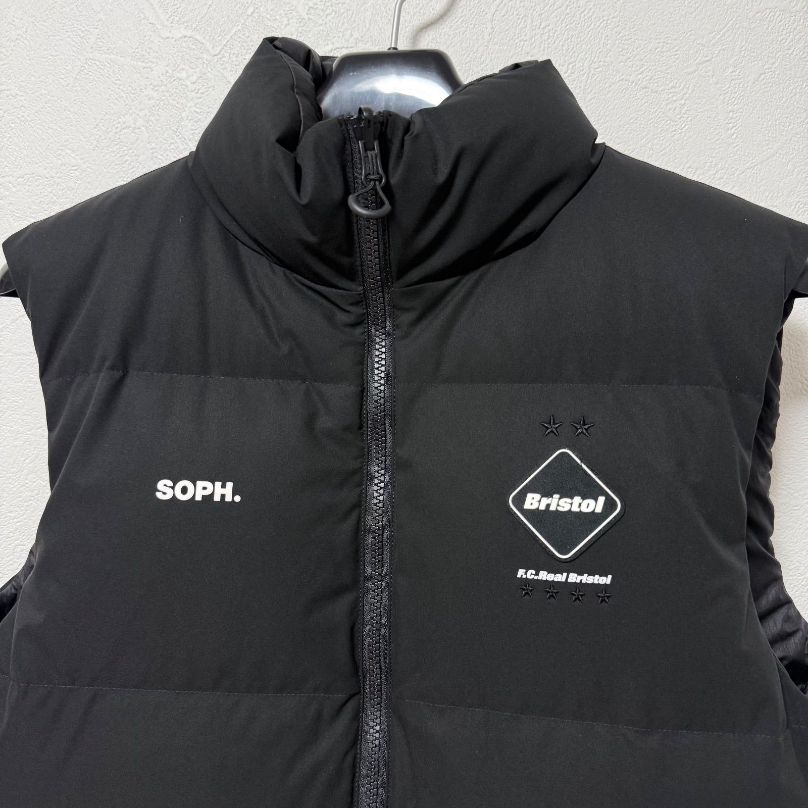 エフシーレアルブリストル リバーシブルダウンベスト - メルカリ