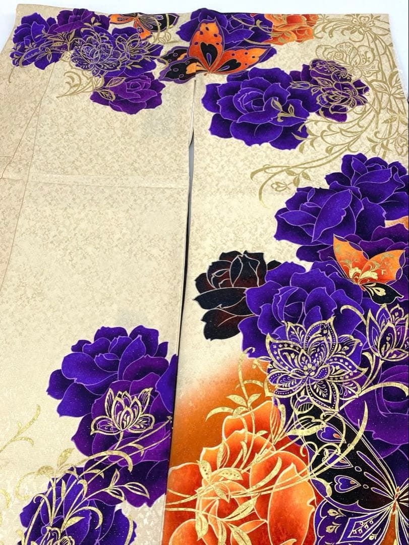 振袖 豪華 銀通し 刺繍 金彩 グリッター箔 薔薇 身丈170cm 撥水加工済 