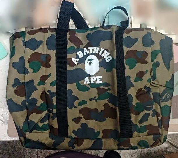 90s エイプ　迷彩トートバック A BATHING APE 迷彩柄 ビッグトート アベイシングエイプ - メルカリ