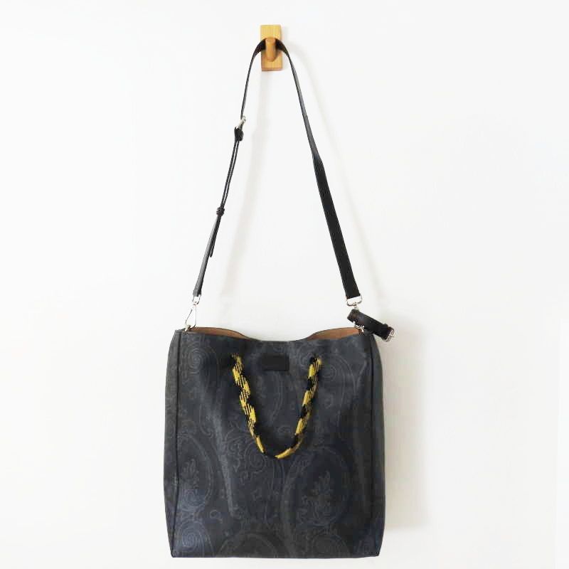 T02-k086 ETRO エトロ ペイズリー柄 チャーム付き PVC/レザ― 2WAY 