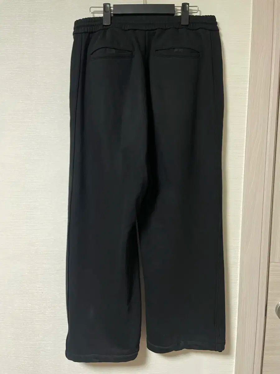  Juun.J ジュンジェイ ストラクチャー スウェットパンツ 46 ブラック ジョガーパンツ スウェットパンツ パンツ