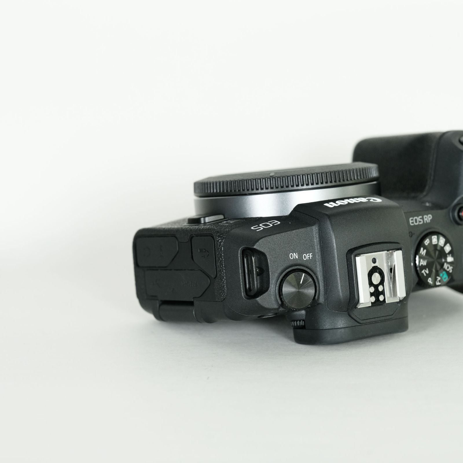 Canon EOS RP ボディ/ L型ブラケット付き Amazon | SmallRig R8用折りたたみ式 L ブラケット、EOS R8