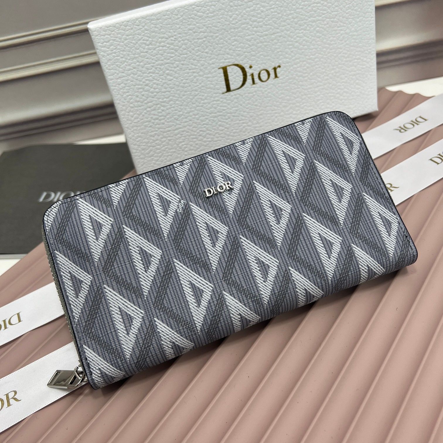 新品!未使用 DIOR ディオール 長財布 #A06 - メルカリ