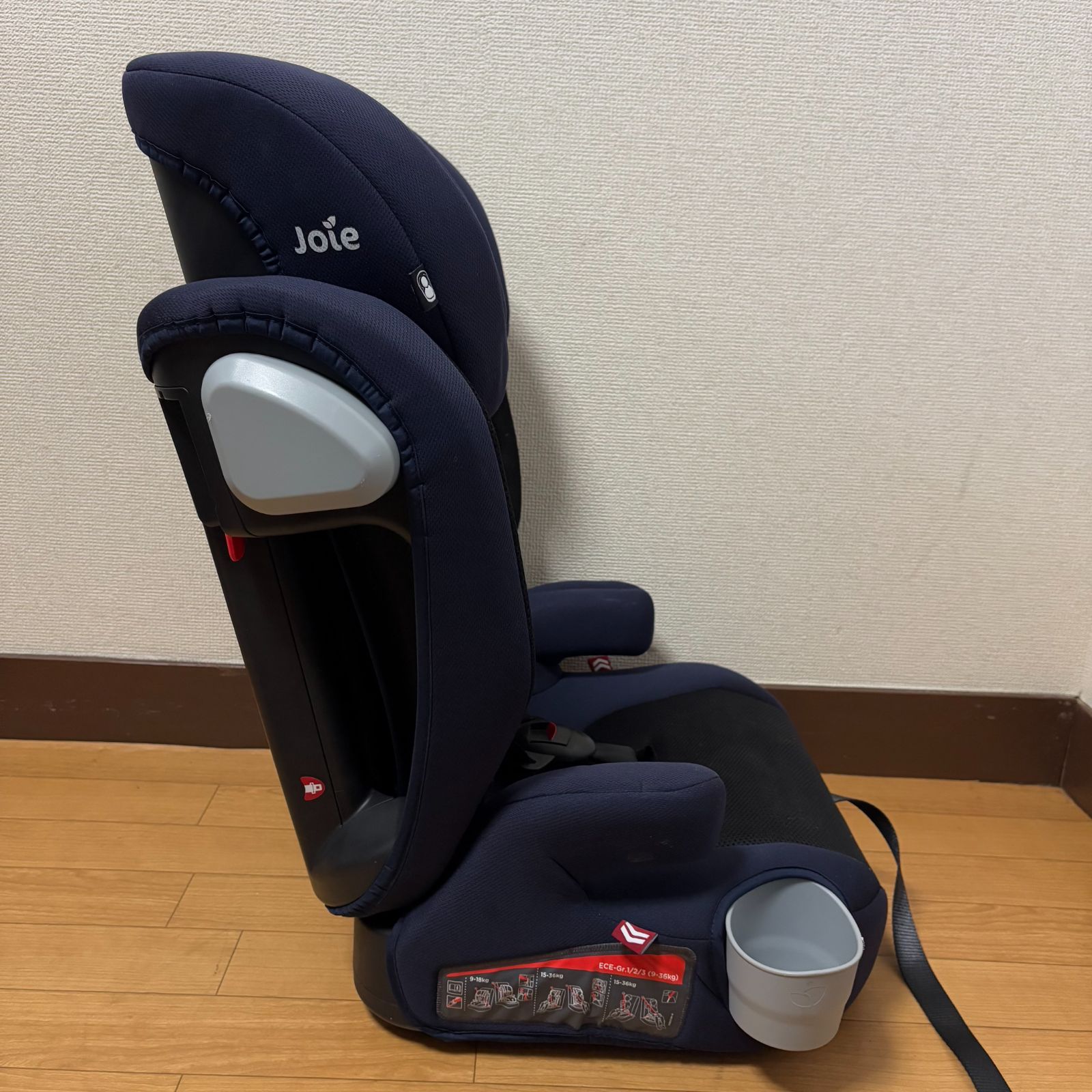 ブラック