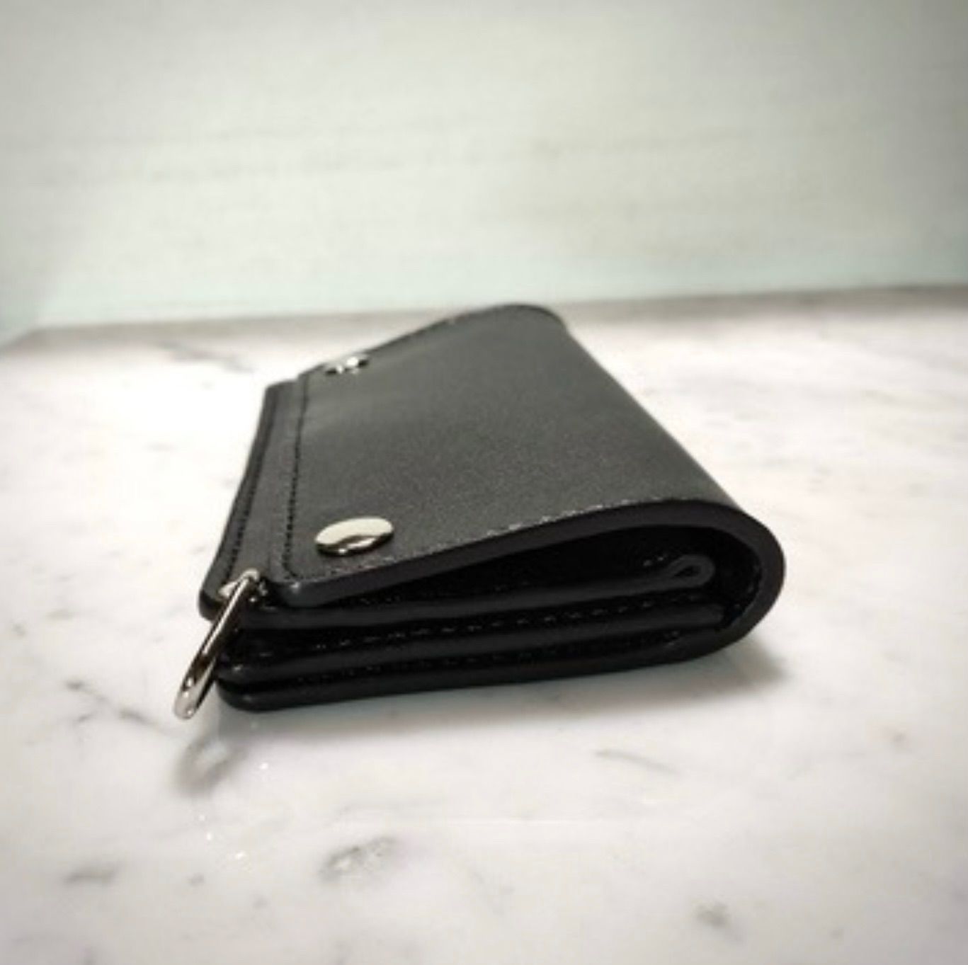 お札を折らないミドルトラッカーウォレット　栃木レザー　オイルレザー黒　MTW02 受注製作品 お札を折らないミドルトラッカーウォレット 栃木レザー