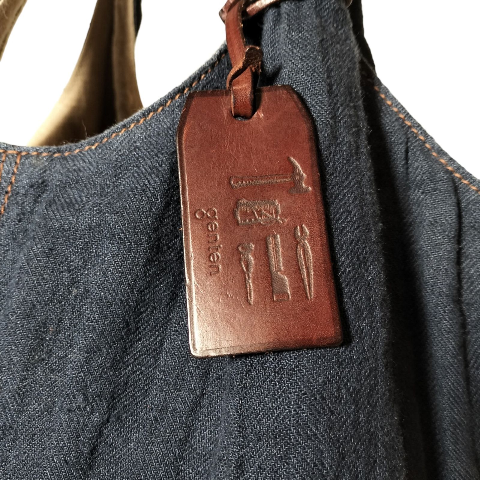 オシャレ度アップ✨牛革の三角アクセント】 ゲンテン デニムレザー 