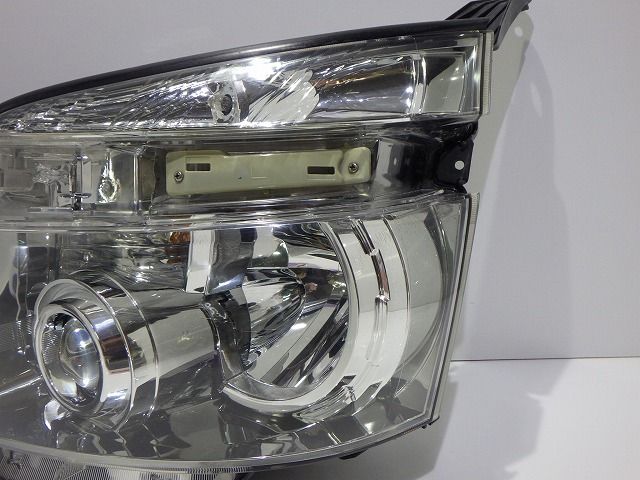 ZRR70|75 ヴォクシー