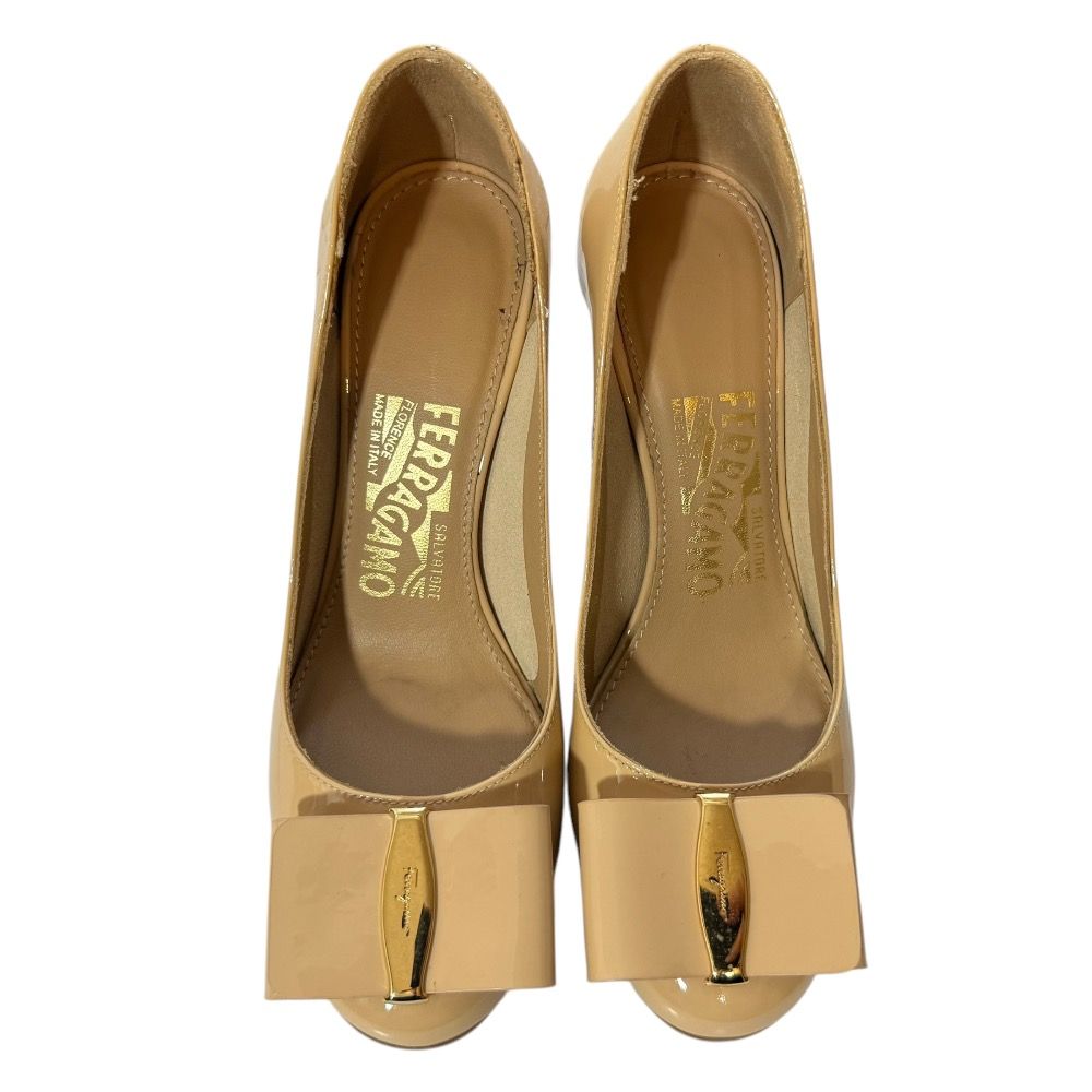 美品 Salvatore Ferragamo サルヴァトーレフェラガモ パテントレザー  