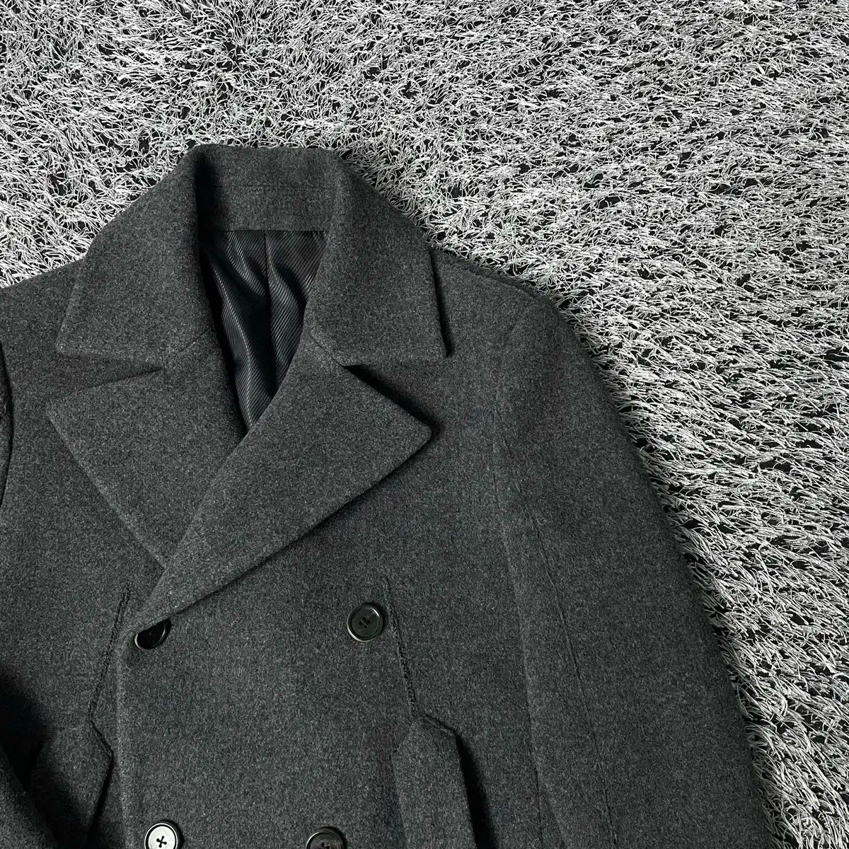 アメノチハレ 雨でもハレの日 フリルハーフコート（Gigi） ブラック