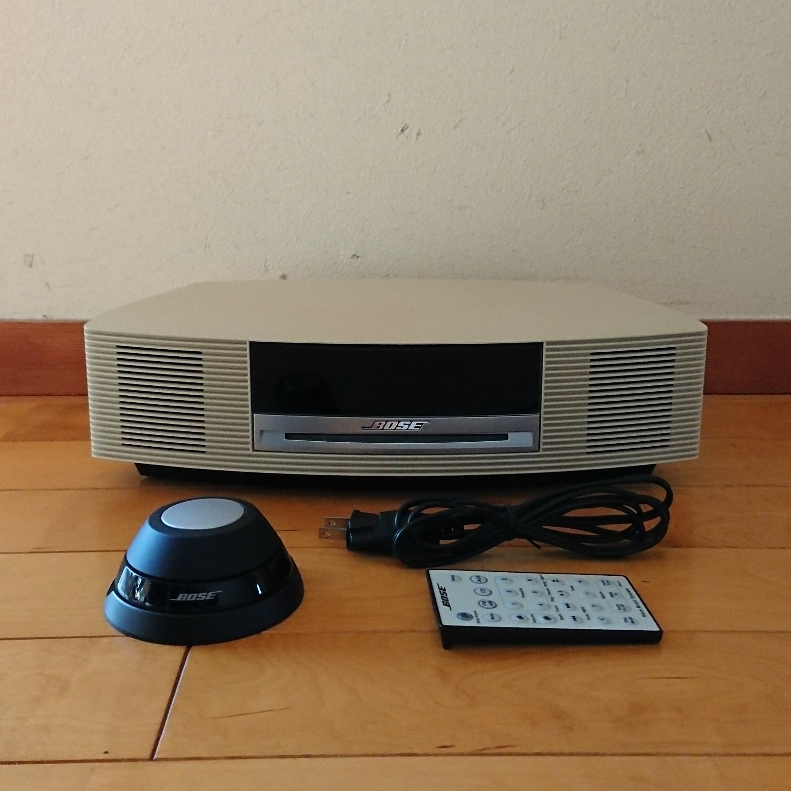 中古良品!!】Bose Wave Music System プラチナムホワイト - メルカリ