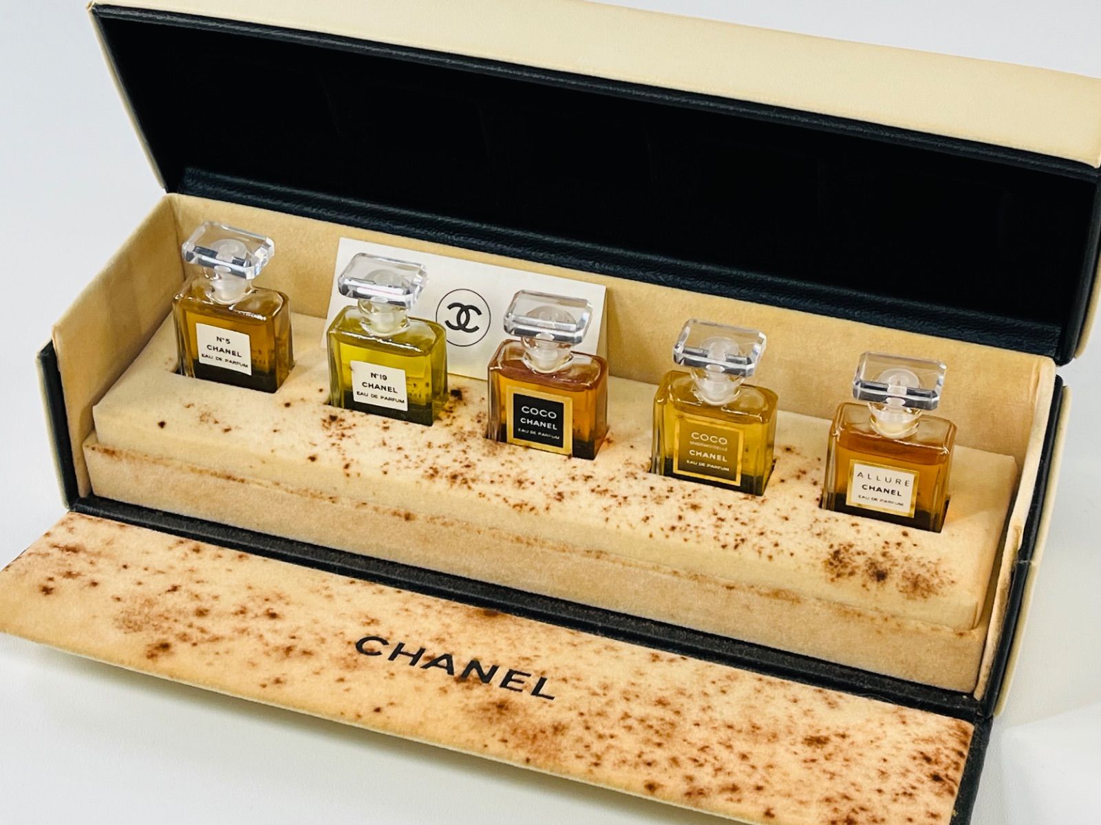 お値引き!!【CHANEL】 N°5 & N°19 香水セット お値引き!!【