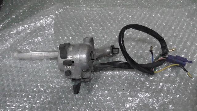 YB-1 FOUR　UA05J　の　ハンドルスイッチ　M8　左:#1741145901