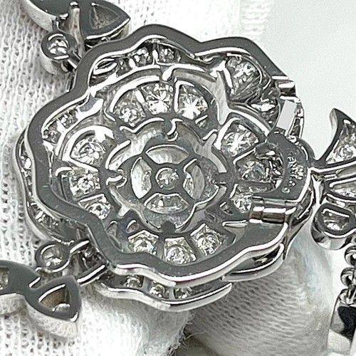 【CHANEL】美品シャネル カメリアモチーフ スエード グレージュ 36 値下げ！CHANEL シャネル カメリア ダイヤ ネックレス J11176