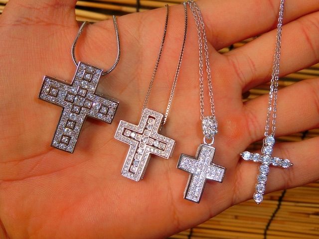 ・18k クロス ネックレス (WHITE GOLD) - メルカリShops