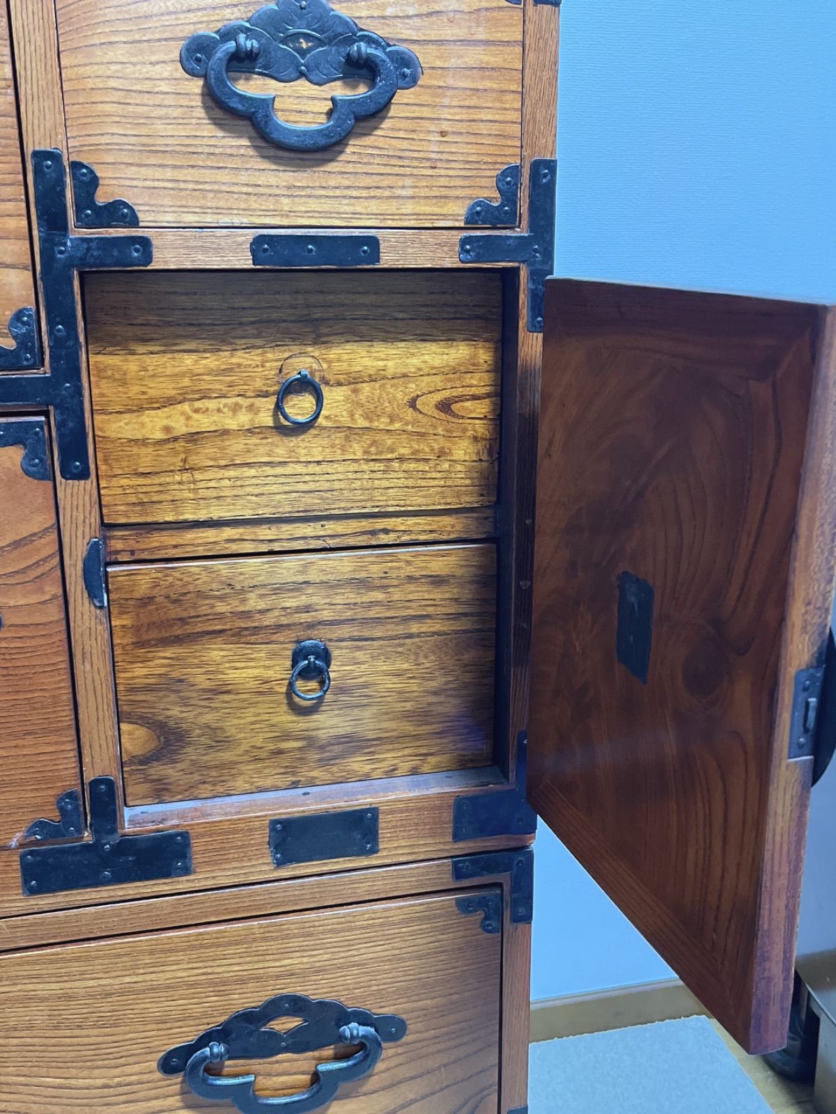 直接引き取り限定### 都内一部自社配送可！ ✨米沢箪笥✨ アンティーク