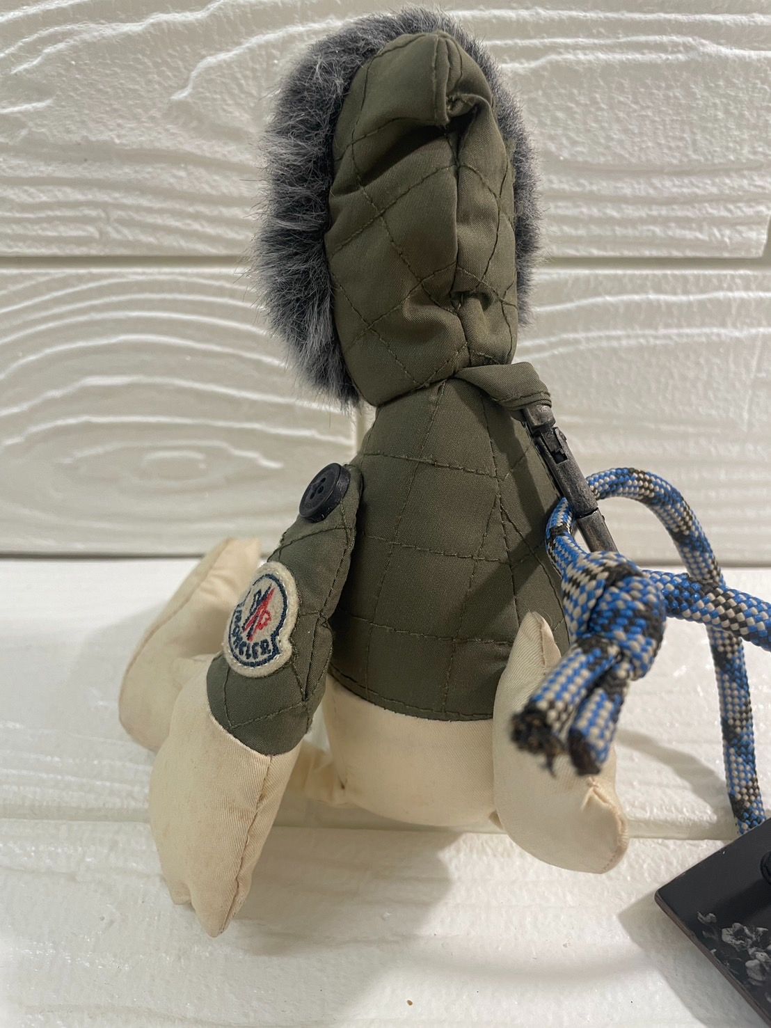 I【フォロー割でお得！！】MONCLER モンクレール モンダック マスコットキーホルダー タグ付 非売品 マスコット メンズ コレクション -  メルカリ