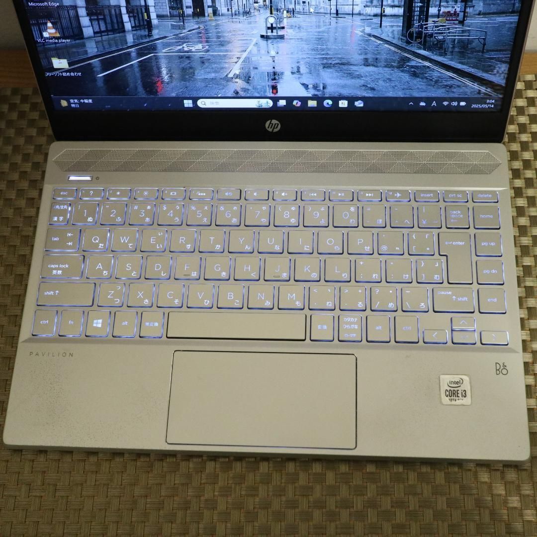 Win11高年式10世代i3/新品SSD/メ8G/タッチパネル/無線/キーライト