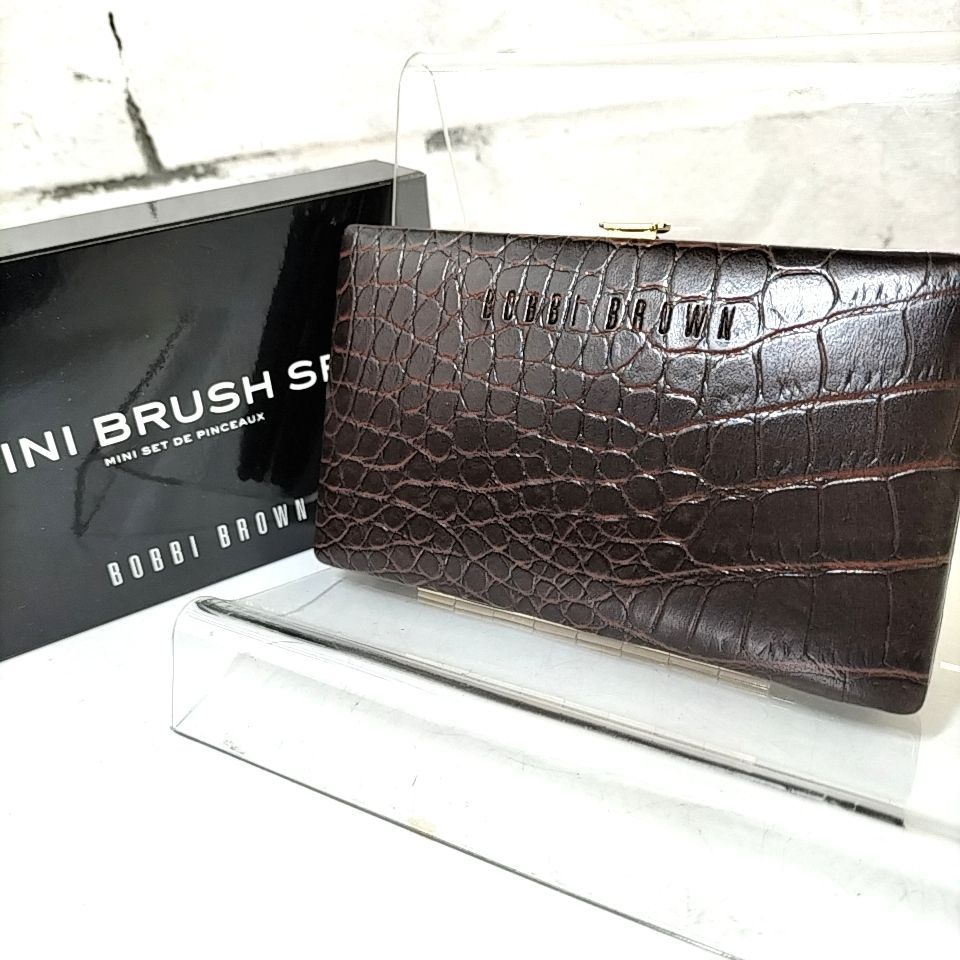 ボビイブラウン デラックス ブラシセット メイクブラシ BOBBI  BROWN 試してみた】トラベル ブラシ セット BOBBI BROWNのリアルな口コミ