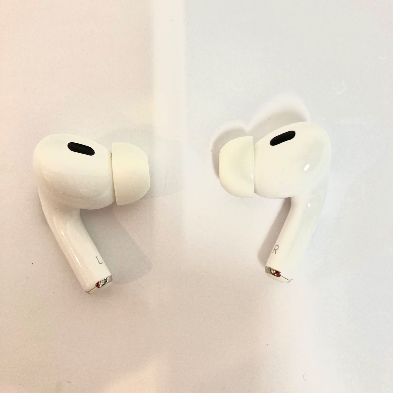 Apple アップル AirPoods Pro 2 第二世代 MQD83J A エアーポッズ