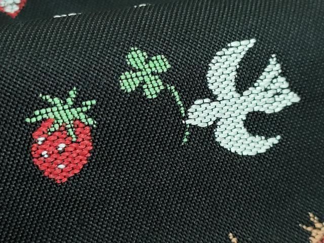 平和屋本店□極上 九寸名古屋帯 犬 羊 鹿 ひよこ 苺 電車 黒地 逸品 未