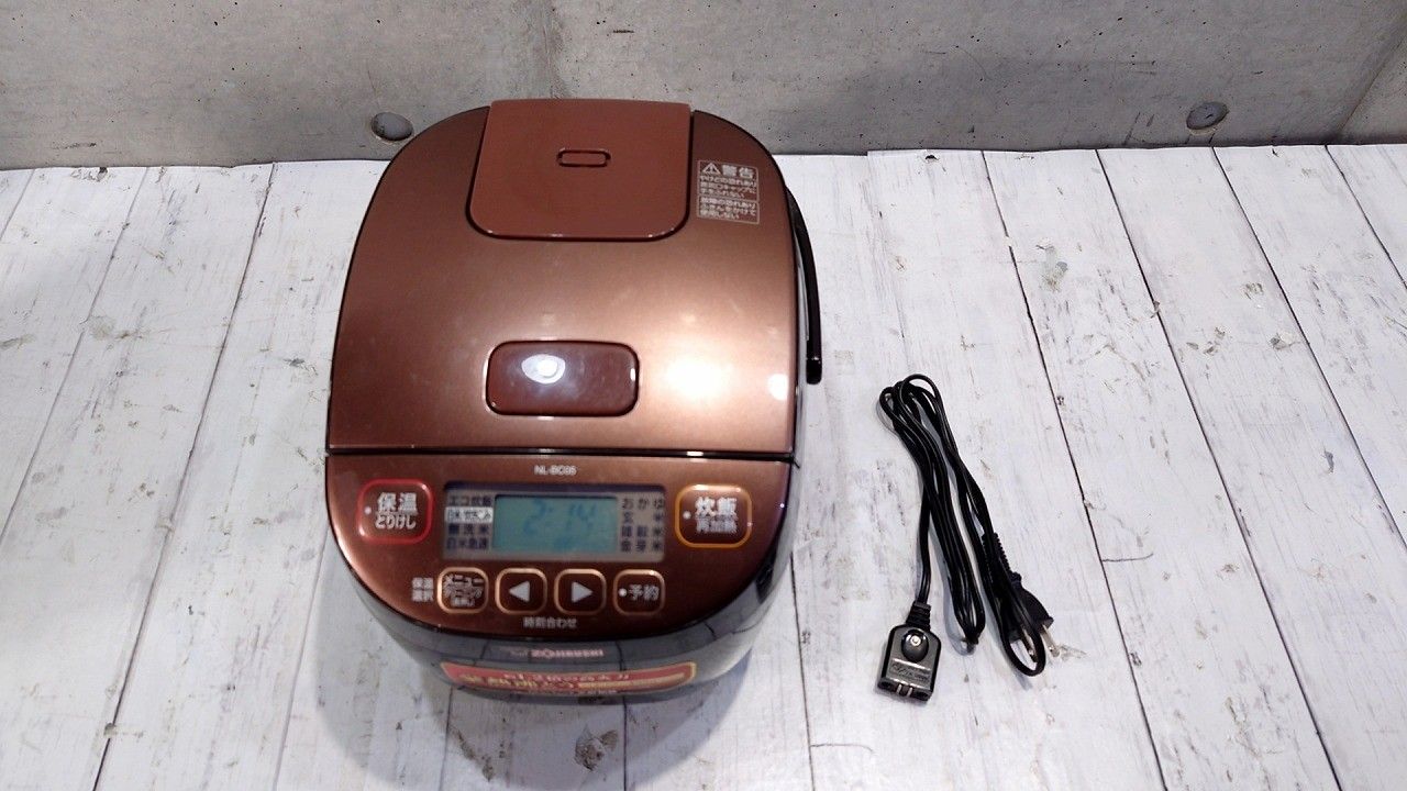 象印 マイコン炊飯ジャー(3合炊き) ブラウンZOJIRUSHI 極め炊き