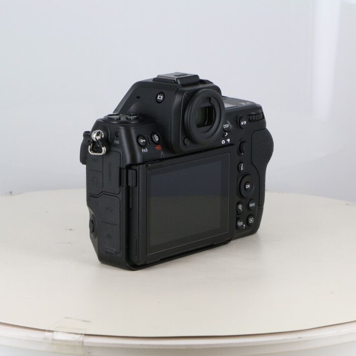 Nikon Z 8 デジタル一眼レフカメラ【ジャンク品】 Nikon Z 8 デジタル一眼レフカメラ【ジャンク品】 Nikon Z 8 デジタル