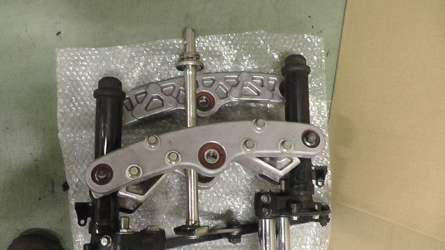 トリシティ125 SEC1J-005xxx の フロントフォーク :#1725595573 - メルカリ