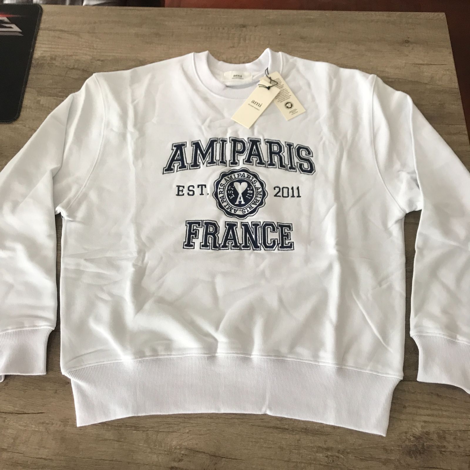 大人気 Amiparis アミパリス Tシャツ ホワイト長袖 男女兼用XL