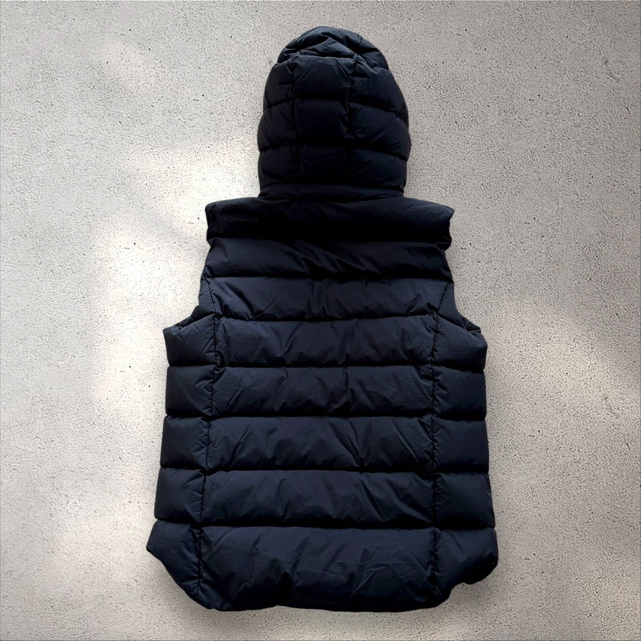 【美品】TATRAS ダウンベスト タトラス CURONE クローネ　黒　L 良品◎ 定価75,600円 TATRAS CURONE タトラス クローネ ブラック