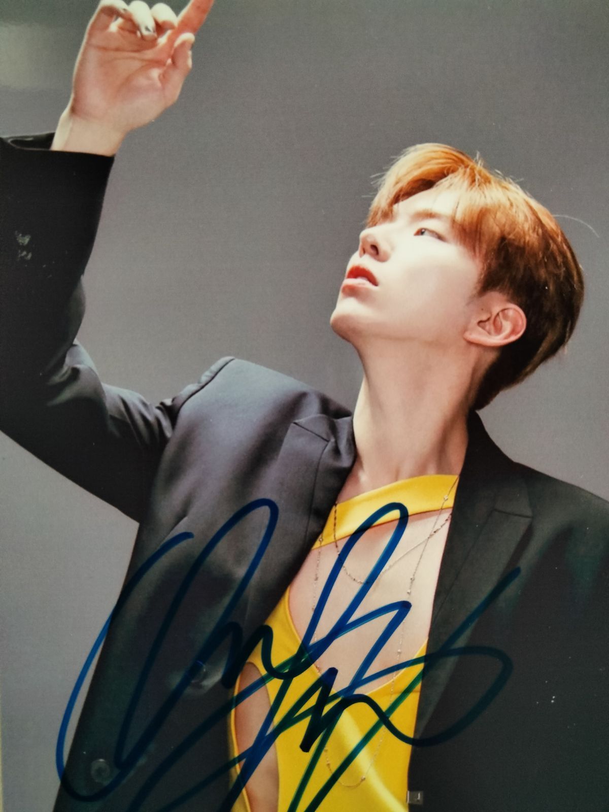 キヒョン直筆サイン入り2Lサイズ写真‥Kihyun‥モンスタエックス… - メルカリ