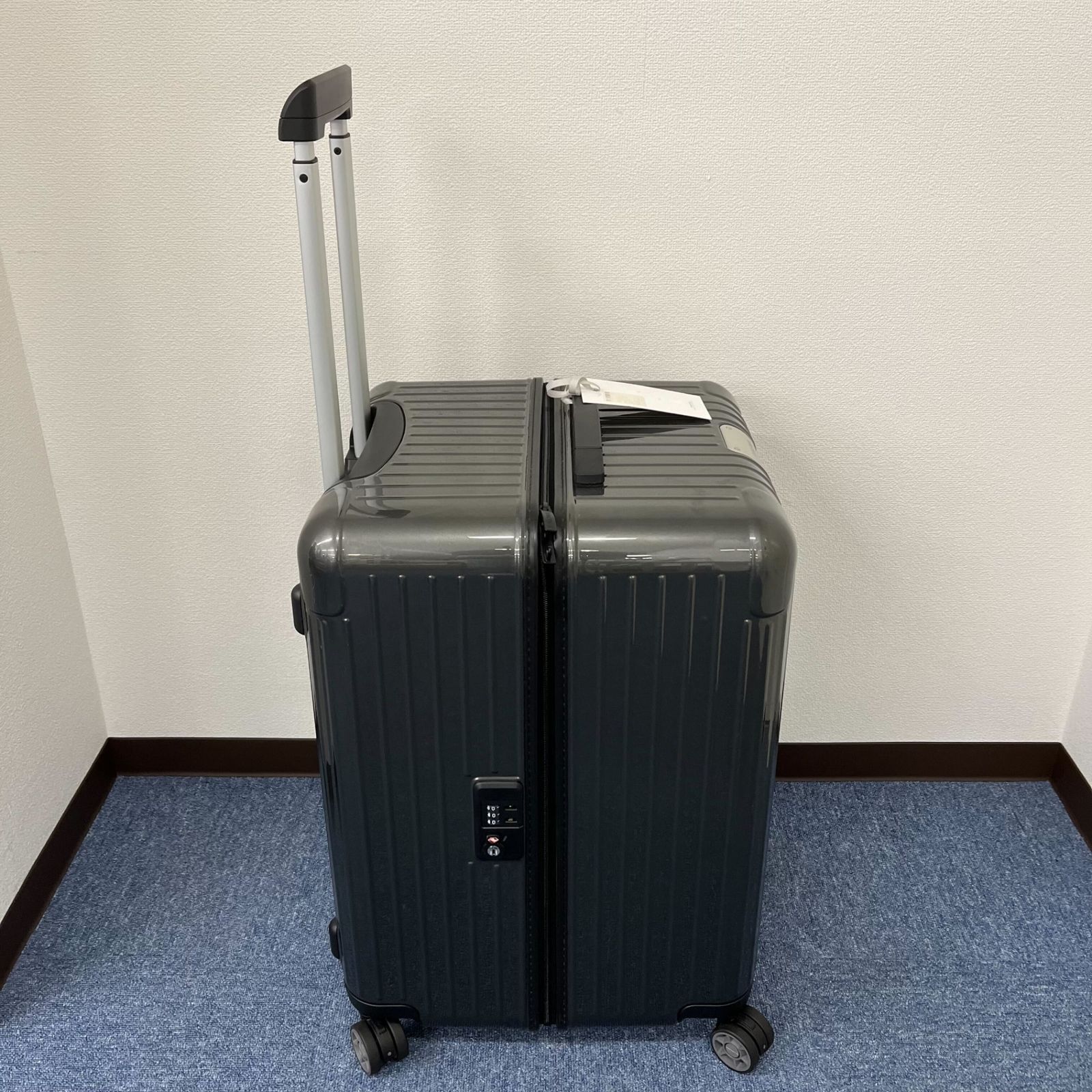 リモワ ポルシェ ウルトラライトエディション2.0 タグ付き 74L