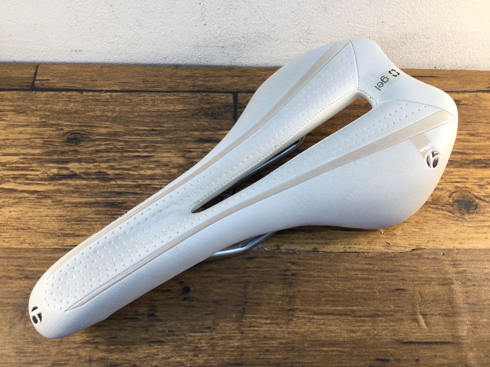 BONTRAGER PARADIGM 自転車ホイール サドル