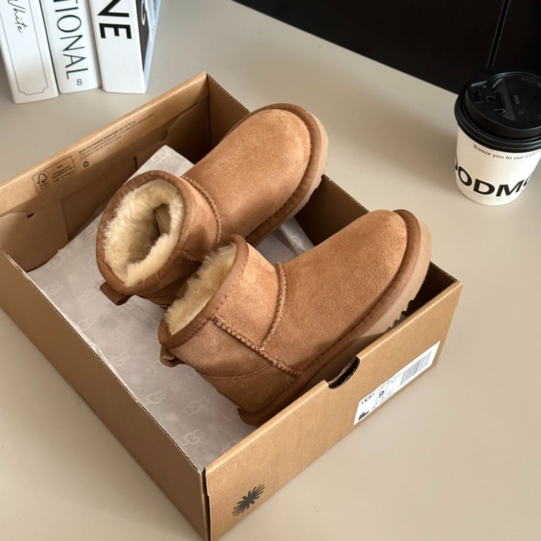 全国総量無料で UGG キッズ キッズブーツ 21.0cm キッズシューズ