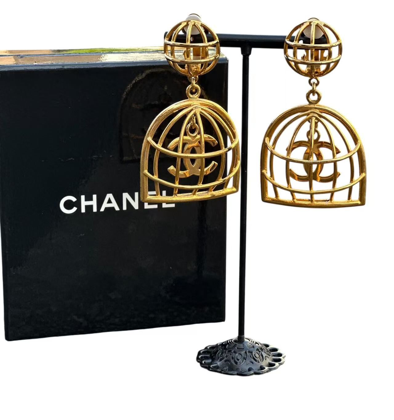 ◆シャネルCHANELヴィンテージVintageCOCOマークぶら下がり鳥籠カゴイヤリングピアス耳飾りゴールド アクセサリーコメ刻印あり
