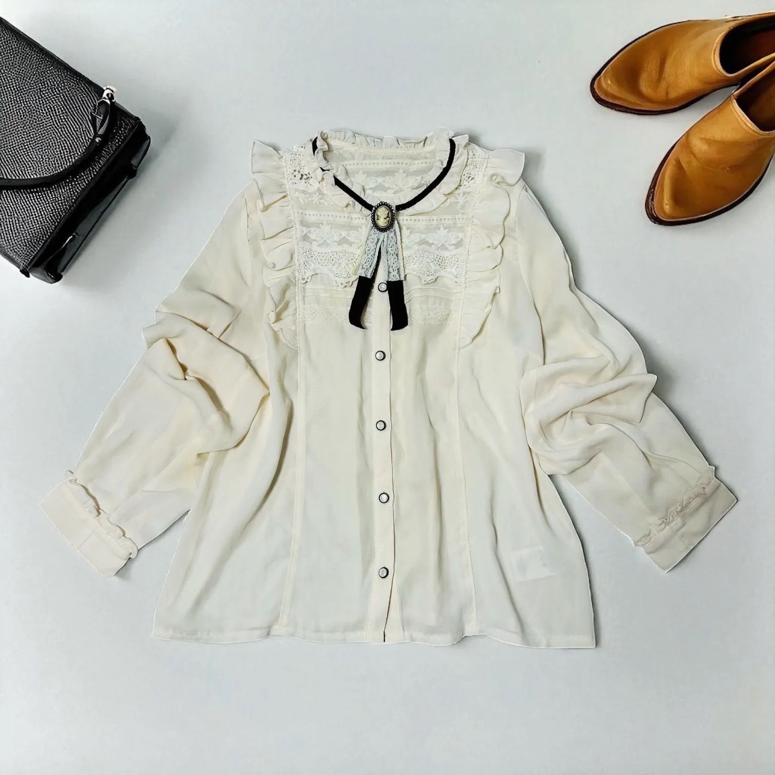 axes femme アクシーズファム ブラウス 長袖 クリーム色 シャツ 