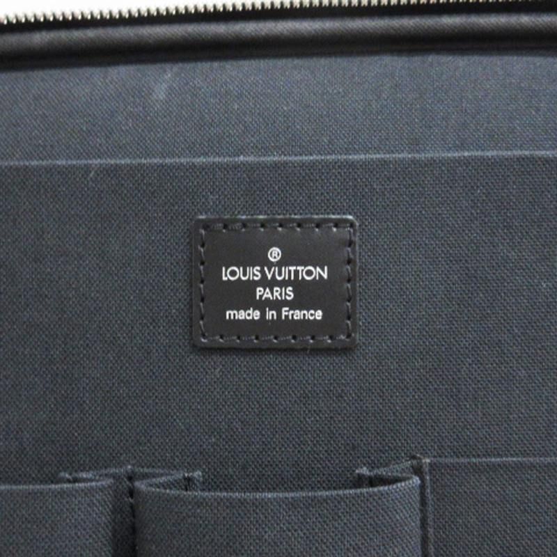 ショルダーバッグ M30832