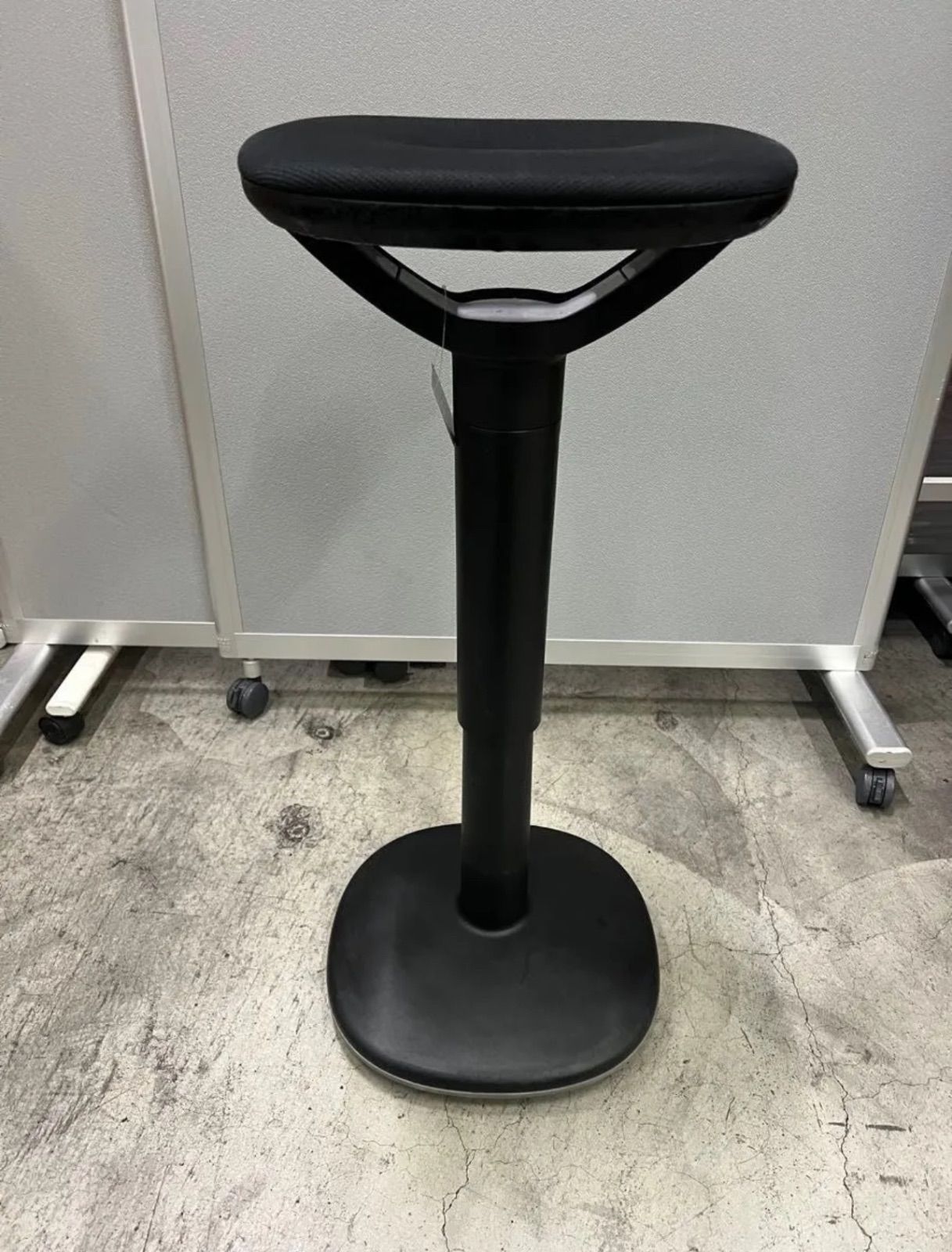 椅子・チェア 【美品】イトーキ ミーティングチェア ピッコ スツール