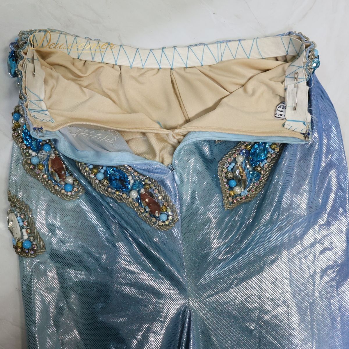 Hoda Zaki ベリーダンス衣装 オリエンタル　エジプト エジプト製 ベリーダンス用 オリエンタル衣装】水色 Hoda Zaki ライン