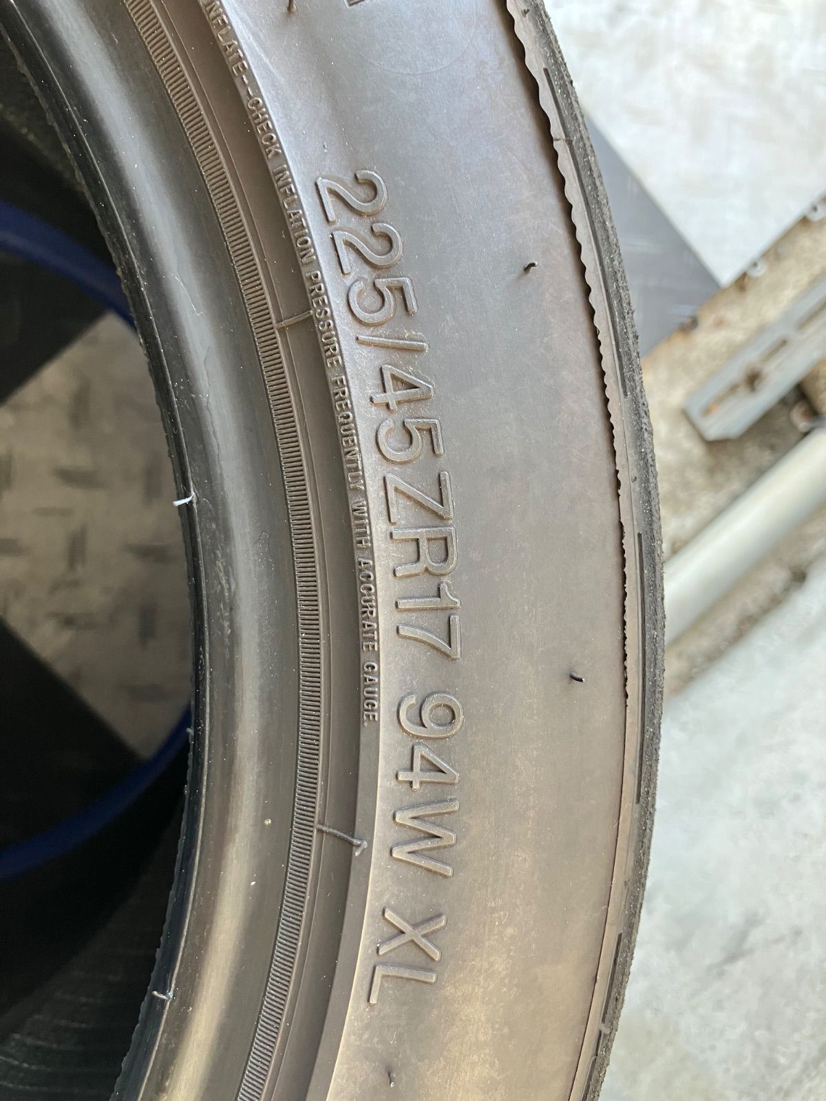 シバタイヤ REVIMAX R23 225/45R17 ×2本中古 カ*キ様 225/45R17 シバタイヤ（中古）REV IMAX R23 - メルカリ
