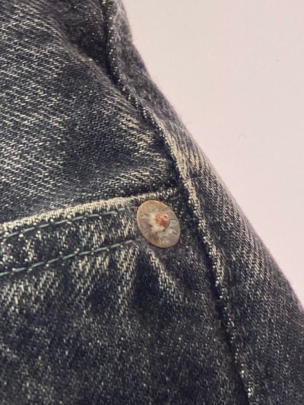 ブラックデニムパンツ