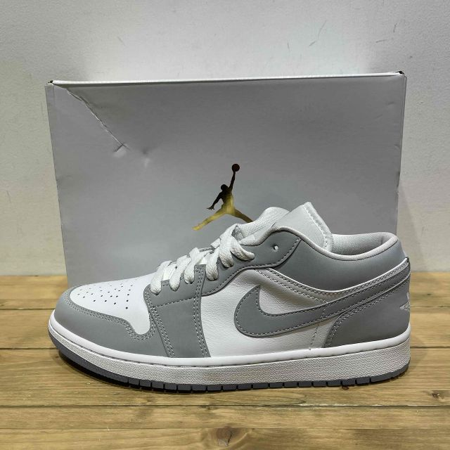新品・未使用⭐️ナイキ　エアジョーダン　ウルフグレーDC0774-105 26cm Nike Women's Air Jordan 1 Low 