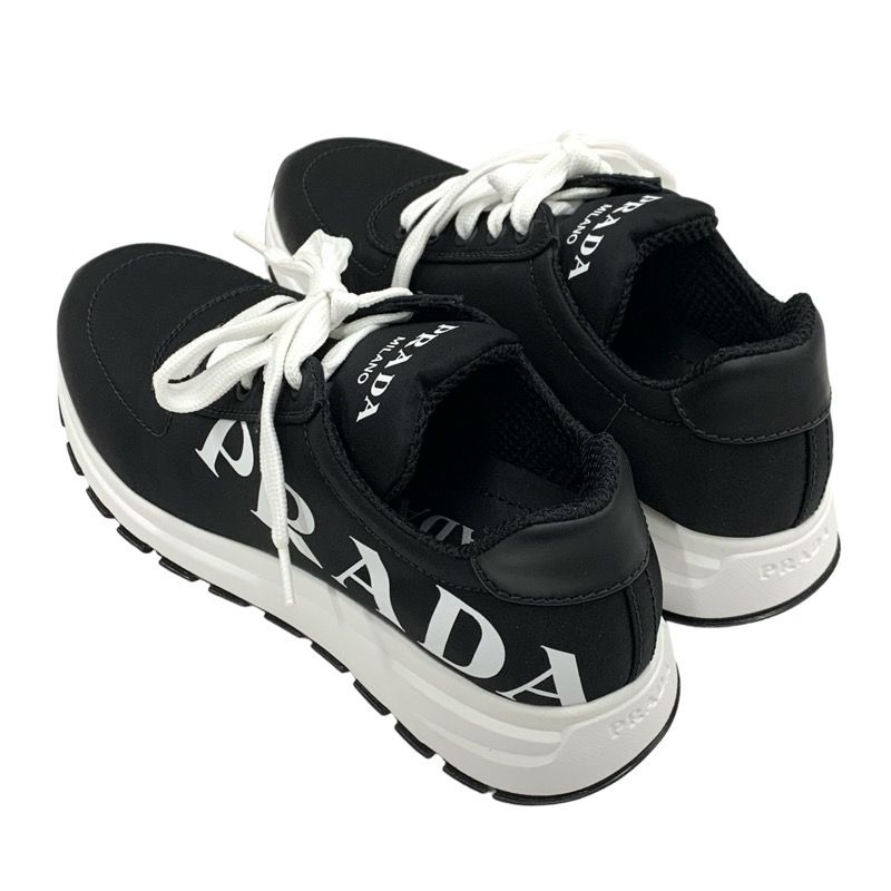 未使用 プラダ PRADA スニーカー 靴 シューズ ロゴ ナイロン