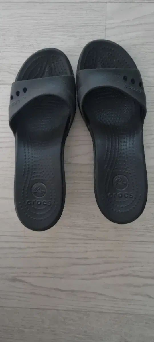 crocs クロックス カーディガン ブラック w6