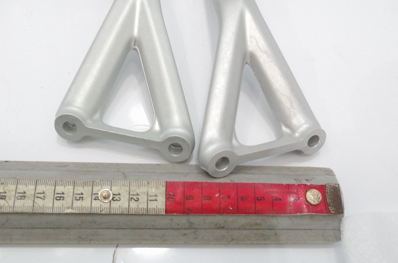 824.3.359.1A ボルト適合か不明