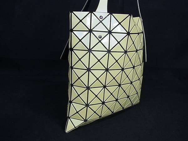 BAO BAO ISSEY MIYAKE バオバオイッセイミヤケ ルーセント PVC ハンドバッグ トートバッグ レディース イエロー系 FT0549